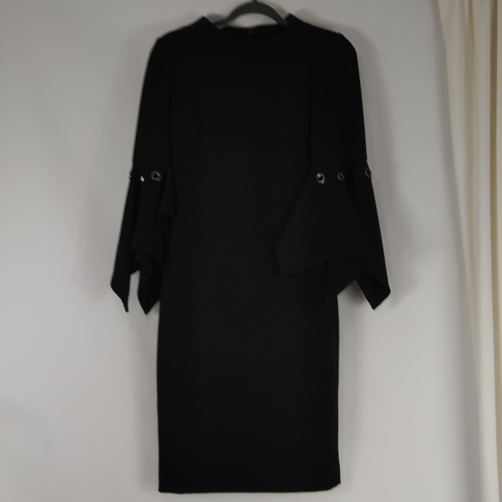 Badgley Mischka Black Flare Sleeve Dress